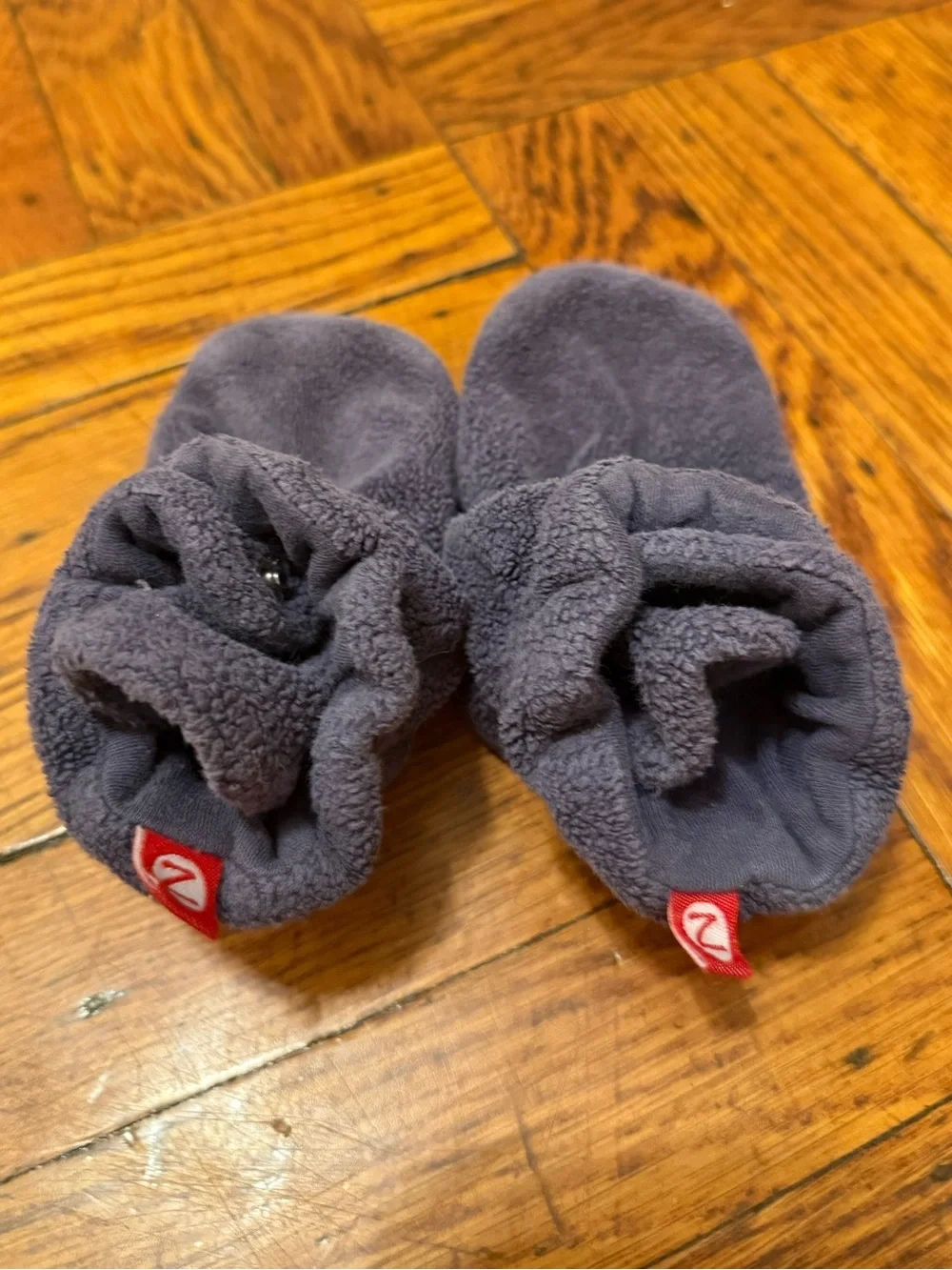 Zutano Baby 18M Grey/Lavender Booties with Red Logo